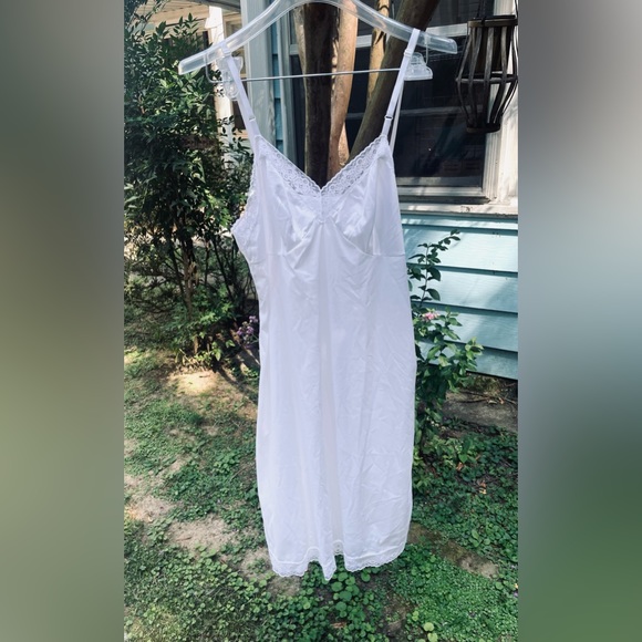 🌸 VINTAGE 80’s Silky White Slip Dress🌸 - Picture 6 of 6